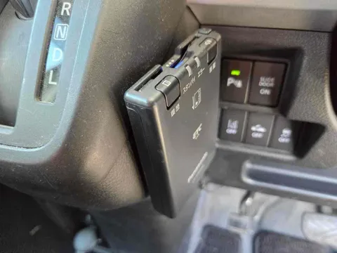 Suzuki Spacia Gear
