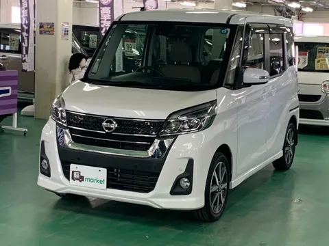 Nissan Dayz Roox