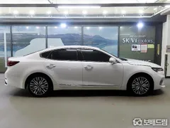Kia Cadenza (K7)