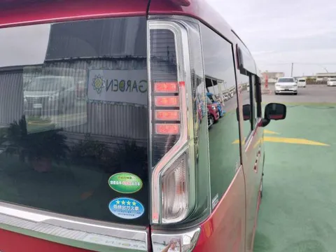 Suzuki Spacia Custom