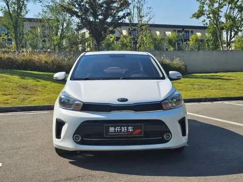Kia Pegas