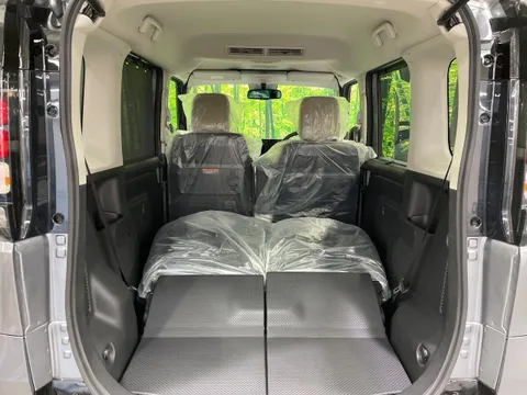 Mitsubishi Delica Mini