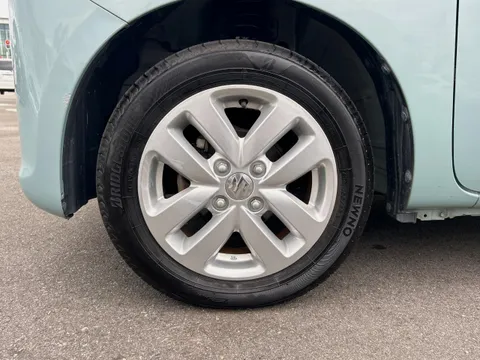 Suzuki Spacia