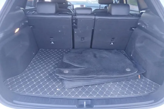 Mercedes-Benz Mercedes-Benz GLA