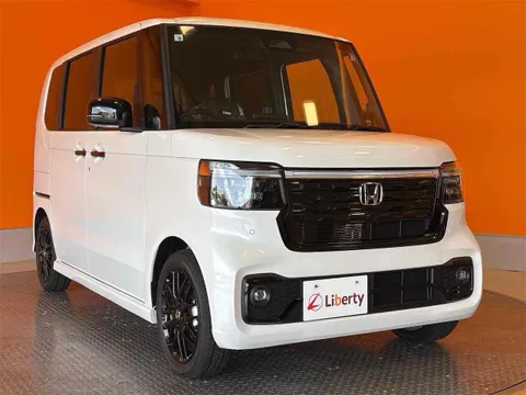 Honda N-BOX Custom