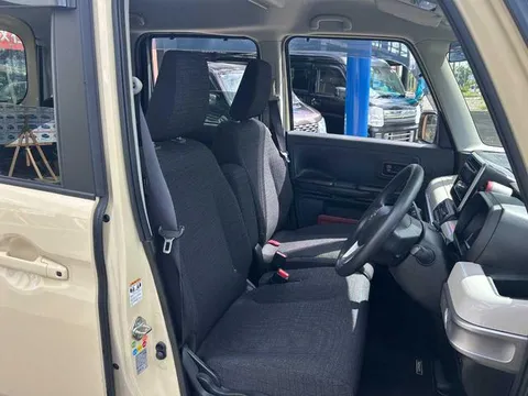 Suzuki Spacia