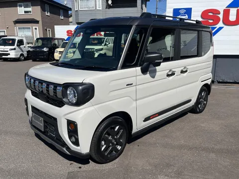 Suzuki Spacia