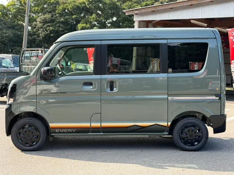 Suzuki Every