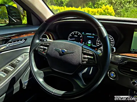 Genesis G90 (EQ900)