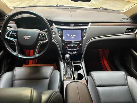 Cadillac XTS