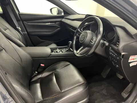 Mazda MAZDA3 Fastback