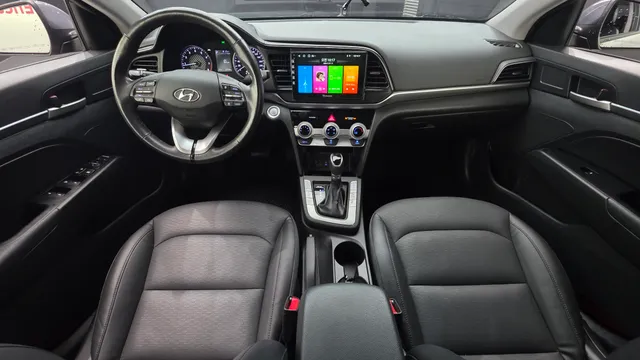 Hyundai Elantra (Avante)