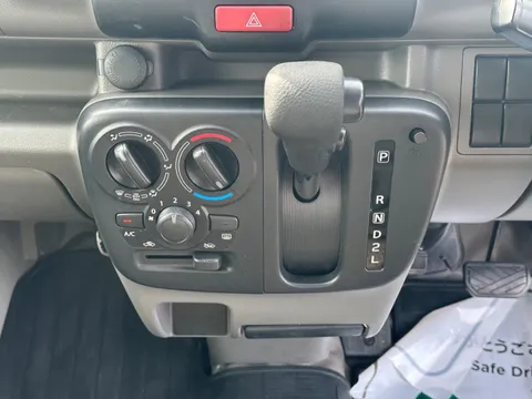 Nissan Clipper
