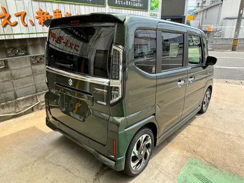 Suzuki Spacia Custom