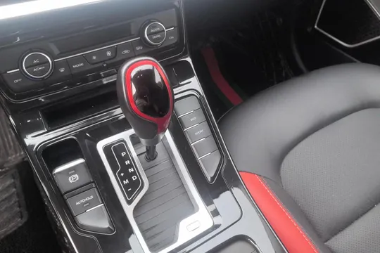 Geely Emgrand GS