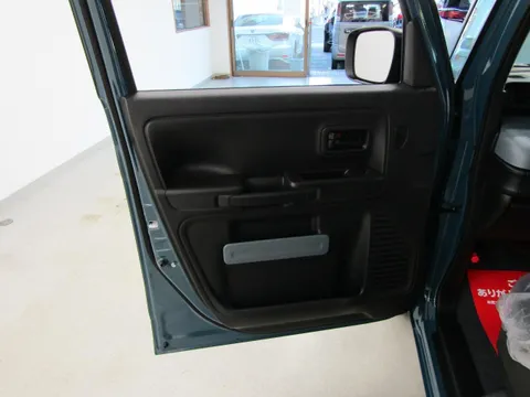 Suzuki Spacia Base