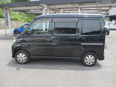 Daihatsu Atrai Wagon