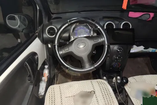 BYD F0