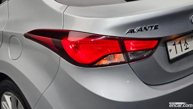 Hyundai Elantra (Avante)
