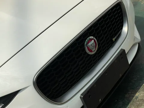 Jaguar XEL