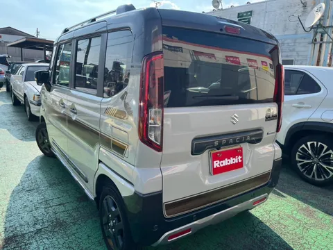 Suzuki Spacia
