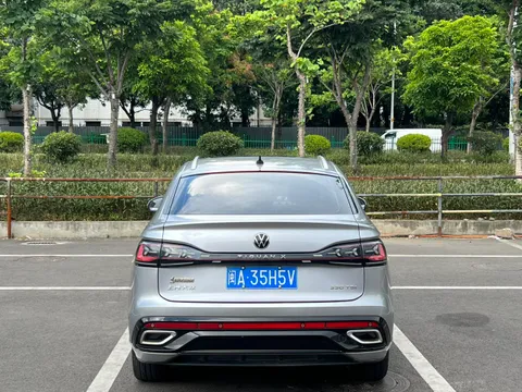 Volkswagen Tiguan X