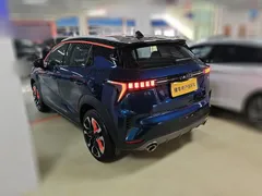 Lynk & Co Lynk & Co 06