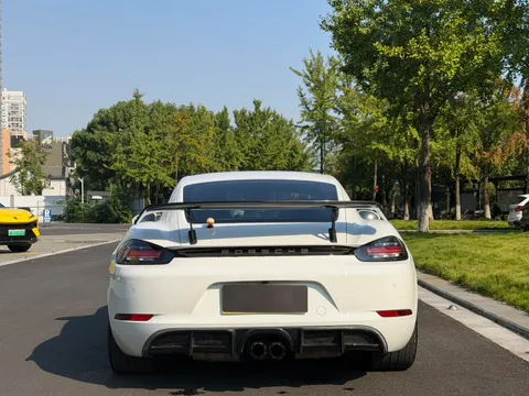 Porsche 718