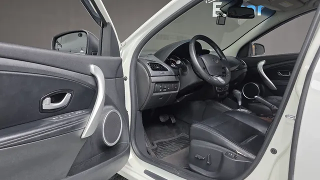 Renault SM3