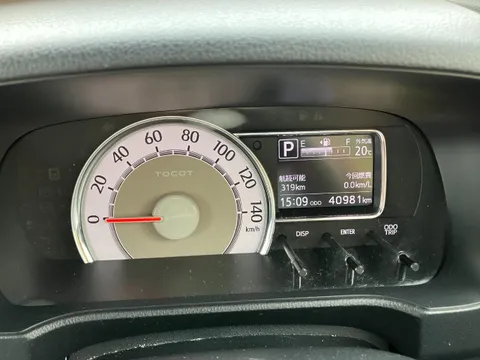 Daihatsu Mira Tocot