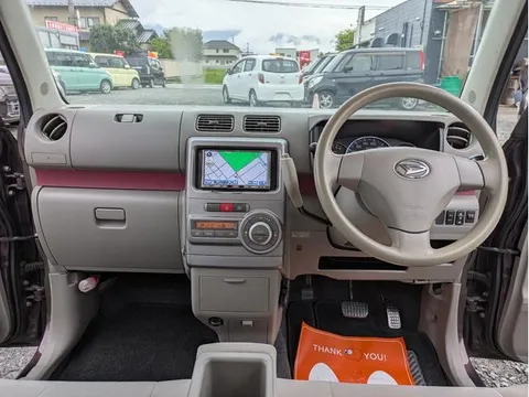 Daihatsu Move Conte