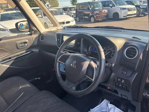 Mitsubishi eK Space Custom