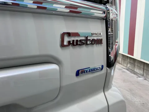 Suzuki Spacia Custom