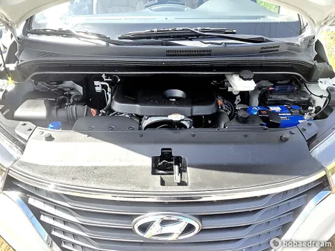 Hyundai Grand Starex