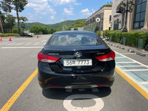 Hyundai Elantra (Avante)