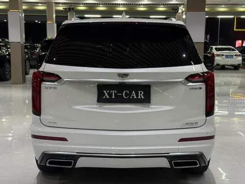 Cadillac XT6