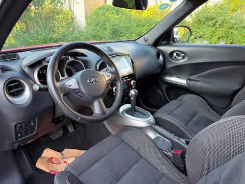 Infiniti ESQ