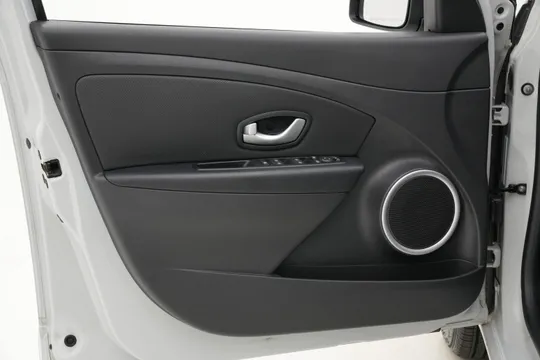 Renault SM3