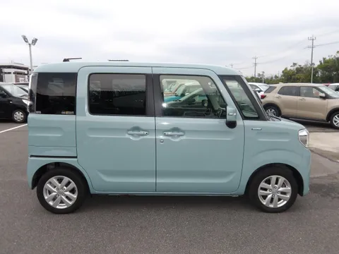 Suzuki Spacia