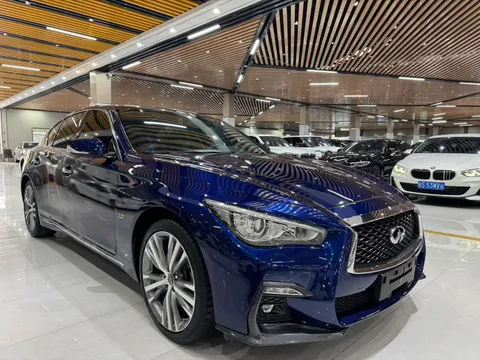 Infiniti Q50L