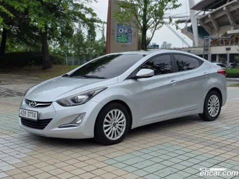 Hyundai Elantra (Avante)