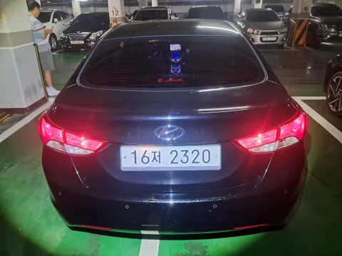 Hyundai Elantra (Avante)