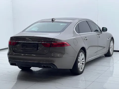 Jaguar XFL