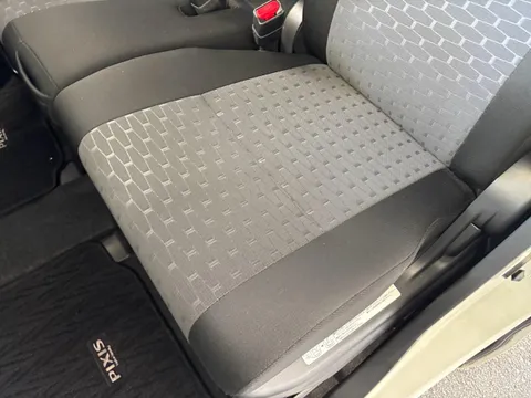 Toyota Pixis Mega