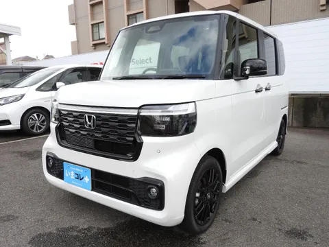 Honda N-BOX Custom