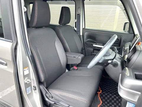 Suzuki Spacia Gear