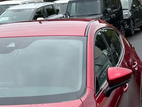 Mazda MAZDA3 Fastback