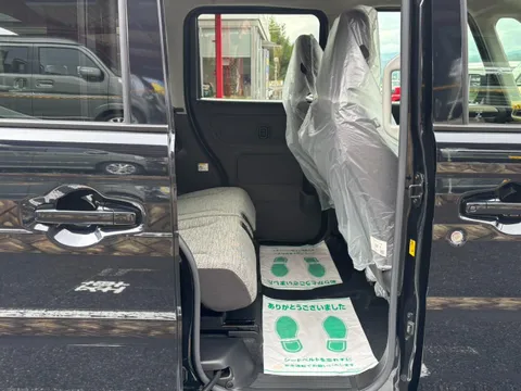 Suzuki Spacia