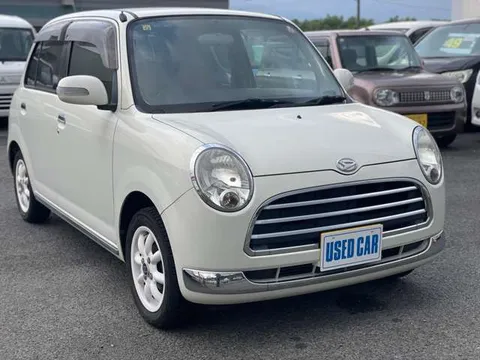 Daihatsu Mira Gino
