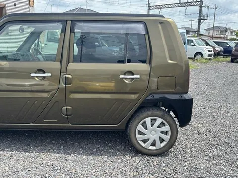Daihatsu Naked